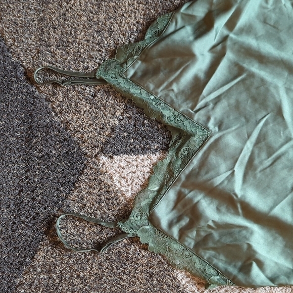 Forever 21 Slip Tank Top Lacy Satin Green Women's Size Medium Fairy - Picture 2 of 8